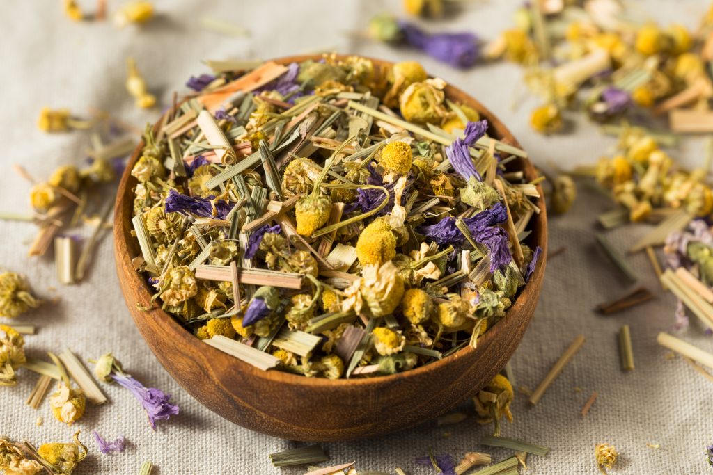 dry organic chamomile tea